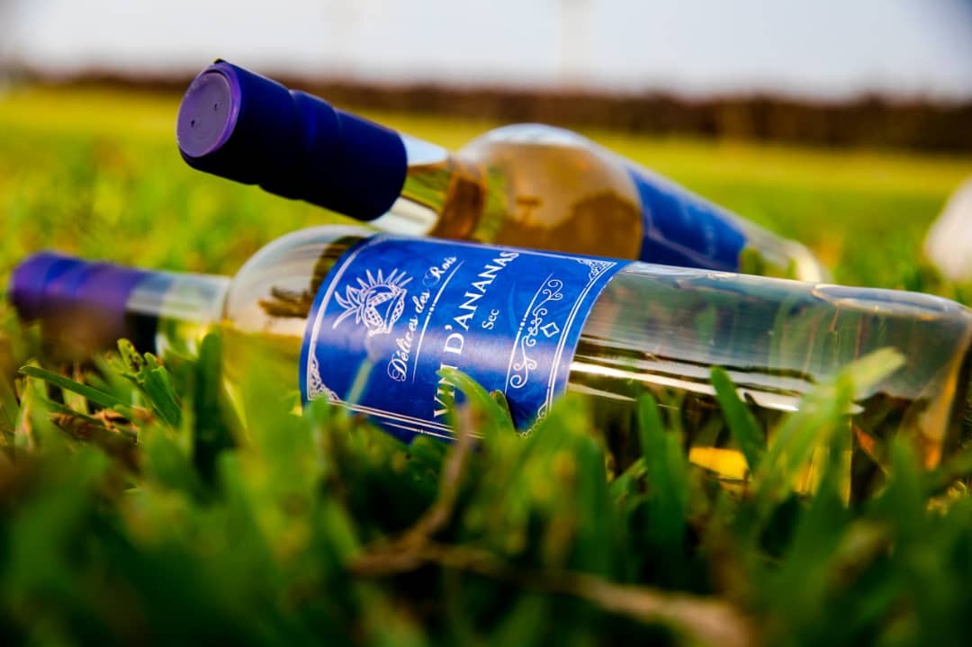 Vin d'ananas sec